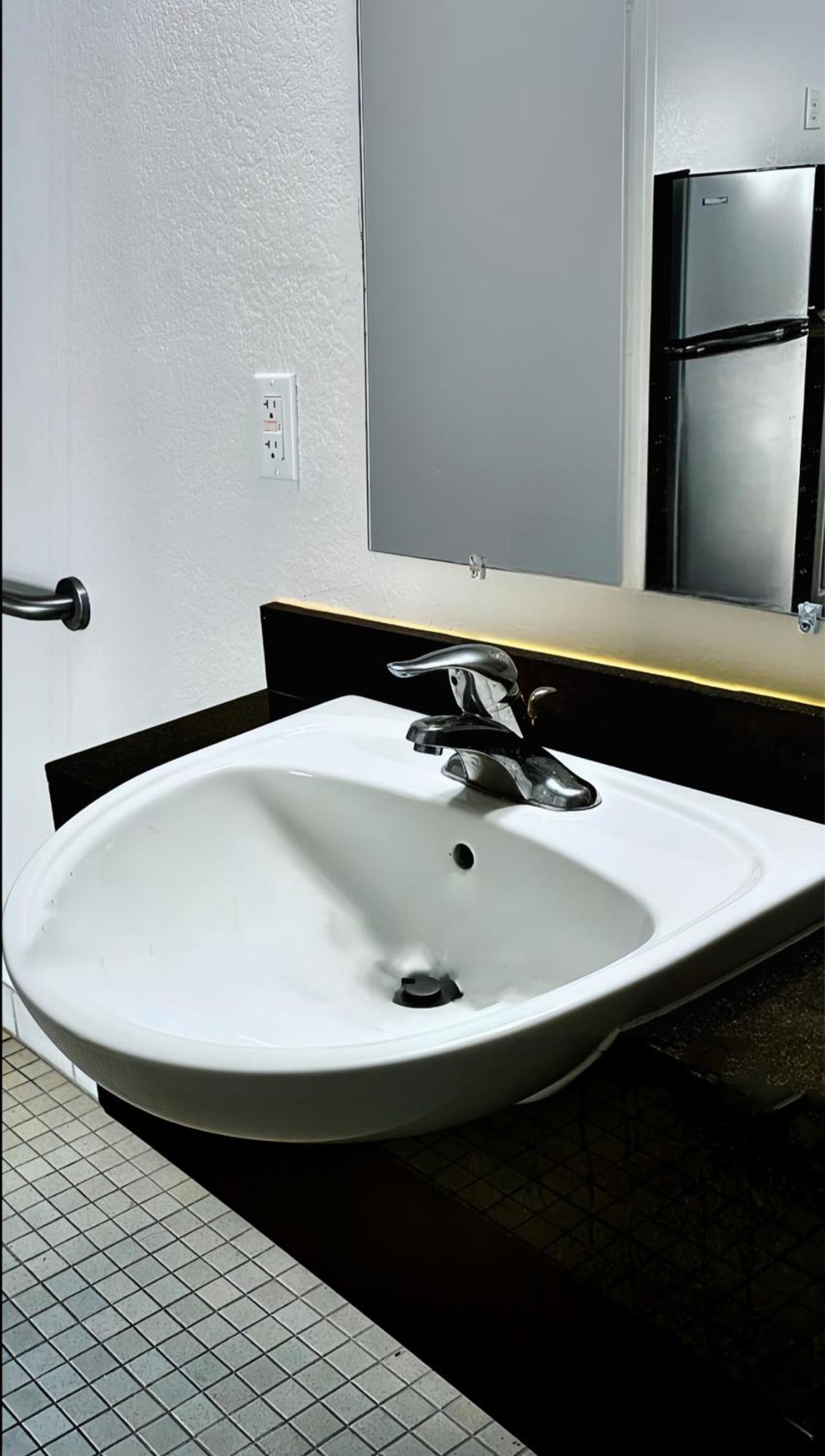 Studio City Suites, A Travelodge By Wyndham Texarkana Eksteriør billede