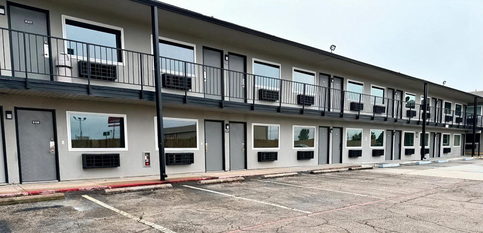 Studio City Suites, A Travelodge By Wyndham Texarkana Eksteriør billede